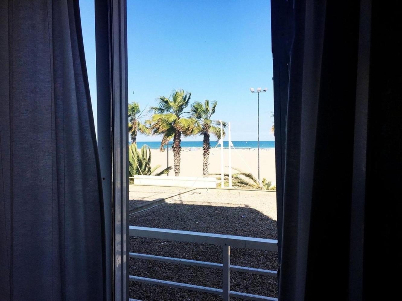 Malvarrosa Beach Rooms — Photos 3